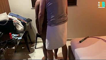 Realizador Baiano no menage com casal do bdsm. Dominador divide sua submissa com o Brazilian Bull . COMPLETO SHEER